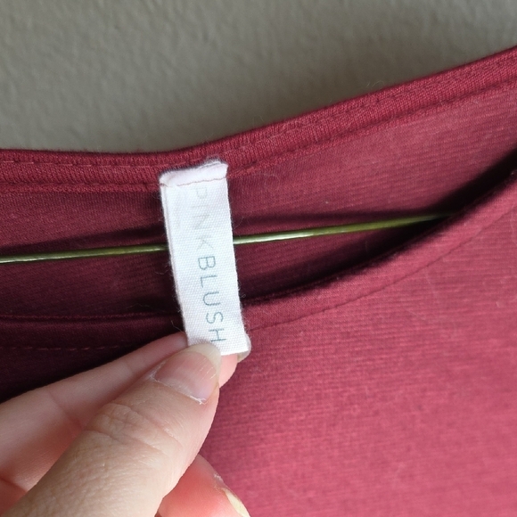 Pinkblush Maternity Dress Midi Short Sleeve Burgundy Red Medium - Picture 2 of 4